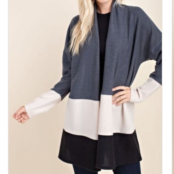 Sweaters - Last one! Color block high neck cardigan